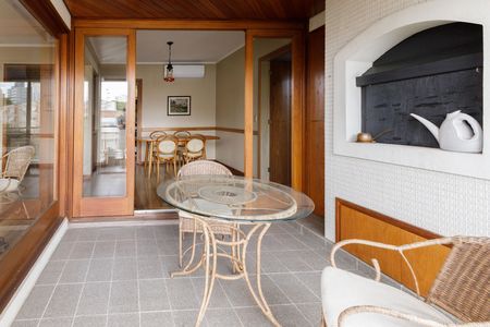 Apartamento à venda com 99m², 2 quartos e 1 vaga Apartamento à venda com 99m², 2 quartos e 1 vagaVaranda da Sala
