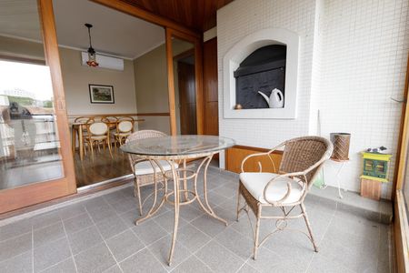 Apartamento à venda com 99m², 2 quartos e 1 vaga Apartamento à venda com 99m², 2 quartos e 1 vagaVaranda da Sala