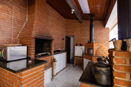 Casa de condomínio para alugar com 400m², 3 quartos e 4 vagas Casa de condomínio para alugar com 400m², 3 quartos e 4 vagasChurrasqueira