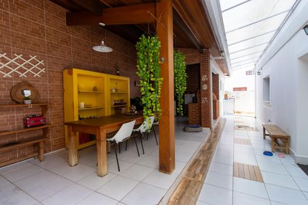 Casa de condomínio para alugar com 400m², 3 quartos e 4 vagas Casa de condomínio para alugar com 400m², 3 quartos e 4 vagasChurrasqueira