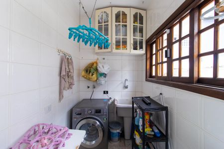 Casa de condomínio para alugar com 400m², 3 quartos e 4 vagas Casa de condomínio para alugar com 400m², 3 quartos e 4 vagasÁrea de Serviço