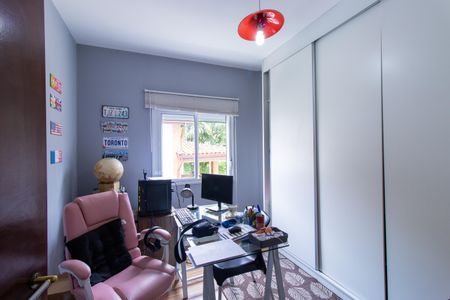 Casa de condomínio para alugar com 400m², 3 quartos e 4 vagas Casa de condomínio para alugar com 400m², 3 quartos e 4 vagasEscritório