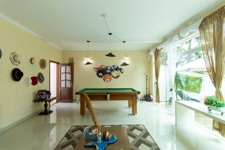 Casa de condomínio para alugar com 400m², 3 quartos e 4 vagas Casa de condomínio para alugar com 400m², 3 quartos e 4 vagasSala 2