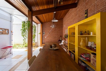 Casa de condomínio para alugar com 400m², 3 quartos e 4 vagas Casa de condomínio para alugar com 400m², 3 quartos e 4 vagasChurrasqueira