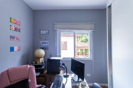 Casa de condomínio para alugar com 400m², 3 quartos e 4 vagas Casa de condomínio para alugar com 400m², 3 quartos e 4 vagasEscritório