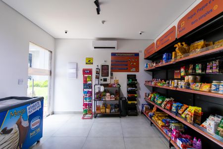 Casa de condomínio para alugar com 400m², 3 quartos e 4 vagas Casa de condomínio para alugar com 400m², 3 quartos e 4 vagasÁrea comum - Mini Mercado