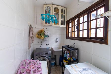 Casa de condomínio para alugar com 400m², 3 quartos e 4 vagas Casa de condomínio para alugar com 400m², 3 quartos e 4 vagasÁrea de Serviço