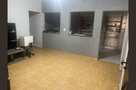 Casa à venda com 125m², 2 quartos e 6 vagas