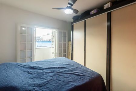 Casa à venda com 100m², 2 quartos e 2 vagas Casa à venda com 100m², 2 quartos e 2 vagasQuarto 2