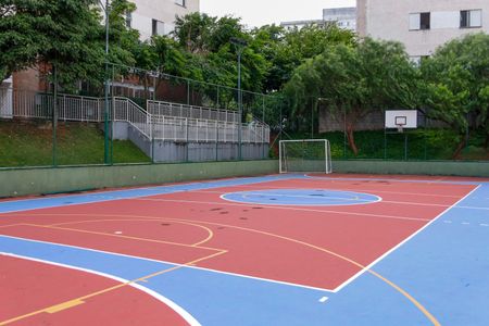 Apartamento à venda com 78m², 3 quartos e 2 vagas Apartamento à venda com 78m², 3 quartos e 2 vagasÁrea comum - Quadra Esportiva