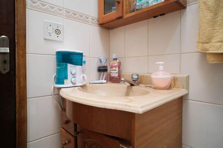 Casa à venda com 280m², 3 quartos e 1 vaga Casa à venda com 280m², 3 quartos e 1 vagaBanheiro Social