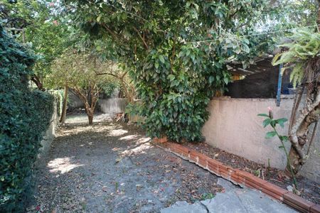 Casa à venda com 280m², 3 quartos e 1 vaga Casa à venda com 280m², 3 quartos e 1 vagaÁrea comum