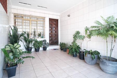 Casa à venda com 280m², 3 quartos e 1 vaga Casa à venda com 280m², 3 quartos e 1 vagaÁrea comum