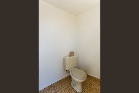 Casa à venda com 442m², 3 quartos e 4 vagas Casa à venda com 442m², 3 quartos e 4 vagasBanheiro 2