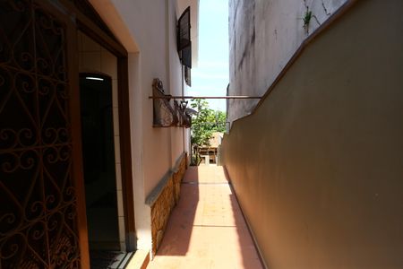 Casa à venda com 442m², 3 quartos e 4 vagas Casa à venda com 442m², 3 quartos e 4 vagascorredor externo