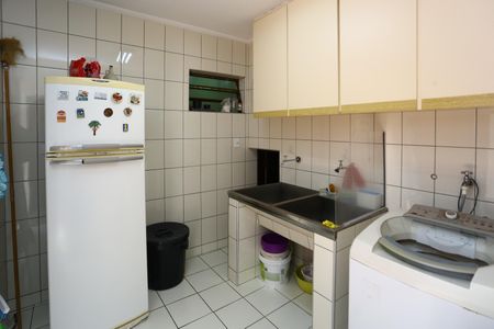 Casa à venda com 442m², 3 quartos e 4 vagas Casa à venda com 442m², 3 quartos e 4 vagasÁrea de Serviço