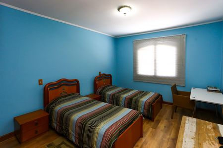 Casa à venda com 442m², 3 quartos e 4 vagas Casa à venda com 442m², 3 quartos e 4 vagasquarto 2