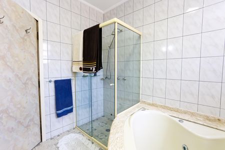 Casa à venda com 442m², 3 quartos e 4 vagas Casa à venda com 442m², 3 quartos e 4 vagasBanheiro da Suíte