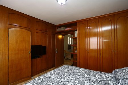 Casa à venda com 442m², 3 quartos e 4 vagas Casa à venda com 442m², 3 quartos e 4 vagassuíte