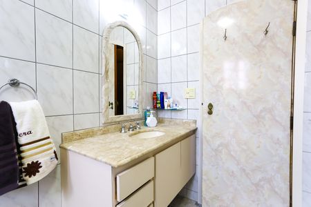 Casa à venda com 442m², 3 quartos e 4 vagas Casa à venda com 442m², 3 quartos e 4 vagasBanheiro da Suíte