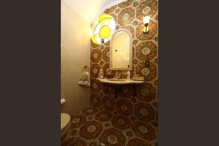 Casa à venda com 442m², 3 quartos e 4 vagas Casa à venda com 442m², 3 quartos e 4 vagasLavabo