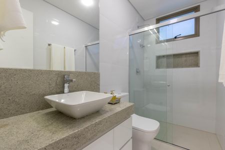Apartamento à venda com 129m², 3 quartos e 3 vagas Apartamento à venda com 129m², 3 quartos e 3 vagasBanheiro