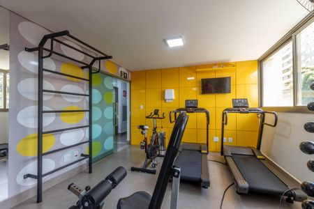 Apartamento à venda com 129m², 3 quartos e 3 vagas Apartamento à venda com 129m², 3 quartos e 3 vagasÁrea comum - Academia