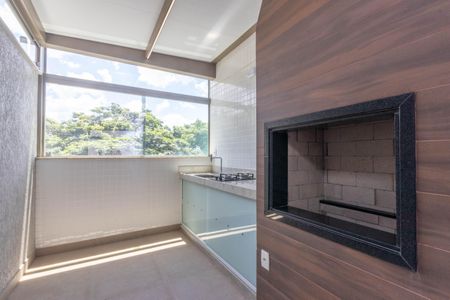 Apartamento à venda com 129m², 3 quartos e 3 vagas Apartamento à venda com 129m², 3 quartos e 3 vagasTerraço