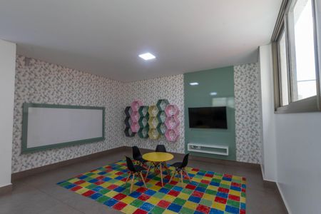 Apartamento à venda com 129m², 3 quartos e 3 vagas Apartamento à venda com 129m², 3 quartos e 3 vagasÁrea comum - Playground