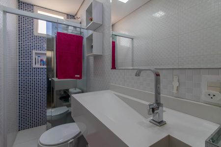 Apartamento à venda com 54m², 2 quartos e 1 vaga Apartamento à venda com 54m², 2 quartos e 1 vagaBanheiro