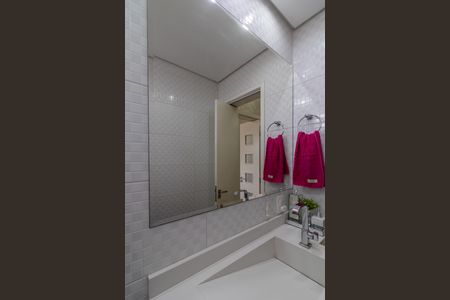 Apartamento à venda com 54m², 2 quartos e 1 vaga Apartamento à venda com 54m², 2 quartos e 1 vagaBanheiro