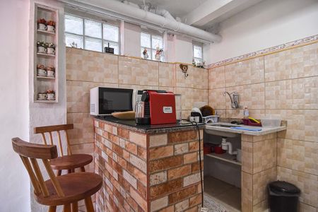 Casa à venda com 202m², 6 quartos e 1 vaga Casa à venda com 202m², 6 quartos e 1 vagaEdícula