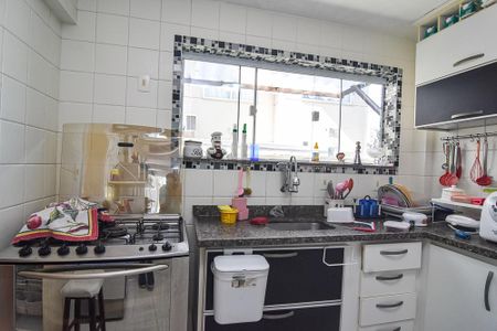 Casa à venda com 202m², 6 quartos e 1 vaga Casa à venda com 202m², 6 quartos e 1 vagaCozinha