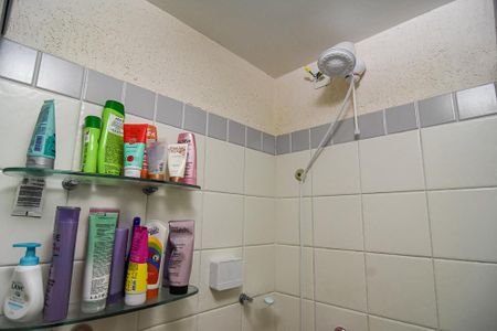 Casa à venda com 202m², 6 quartos e 1 vaga Casa à venda com 202m², 6 quartos e 1 vagaBanheiro 2