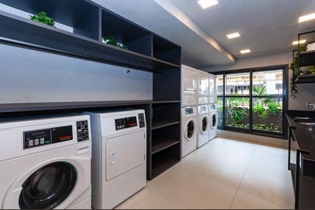 Studio para alugar com 25m², 1 quarto e sem vaga Studio para alugar com 25m², 1 quarto e sem vagaÁrea Comum - Lavanderia