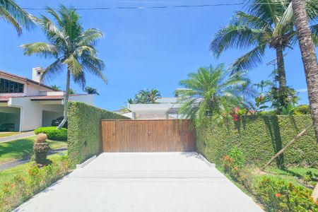 Apartamento para alugar com 350m², 4 quartos e 2 vagas Apartamento para alugar com 350m², 4 quartos e 2 vagasEntrada