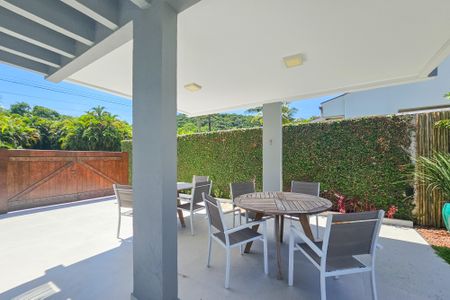 Apartamento para alugar com 350m², 4 quartos e 2 vagas Apartamento para alugar com 350m², 4 quartos e 2 vagasÁrea de Lazer privativa