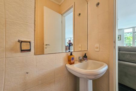 Apartamento para alugar com 350m², 4 quartos e 2 vagas Apartamento para alugar com 350m², 4 quartos e 2 vagasLavabo