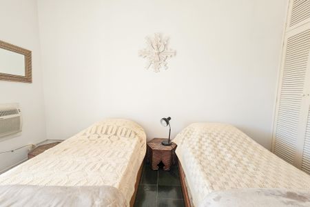 Apartamento para alugar com 350m², 4 quartos e 2 vagas Apartamento para alugar com 350m², 4 quartos e 2 vagasQuarto 2