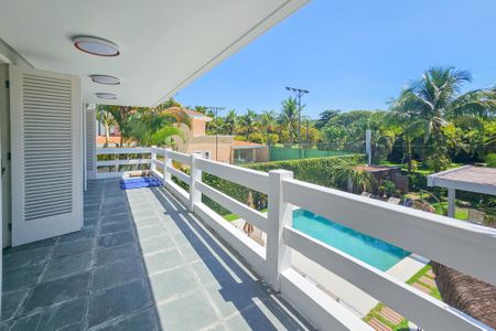 Apartamento para alugar com 350m², 4 quartos e 2 vagas Apartamento para alugar com 350m², 4 quartos e 2 vagasvaranda