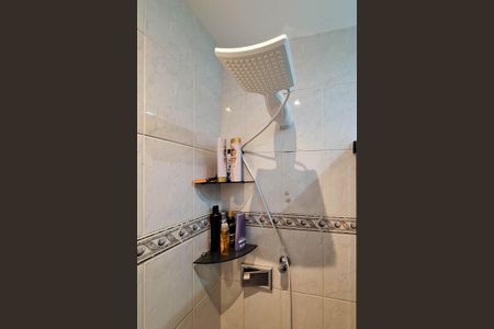 Casa à venda com 220m², 3 quartos e 3 vagas Casa à venda com 220m², 3 quartos e 3 vagasBanheiro da Suíte 1