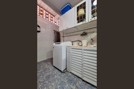 Casa à venda com 220m², 3 quartos e 3 vagas Casa à venda com 220m², 3 quartos e 3 vagasÁrea de Serviço