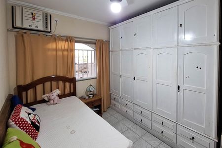 Casa à venda com 220m², 3 quartos e 3 vagas Casa à venda com 220m², 3 quartos e 3 vagasQuarto 2