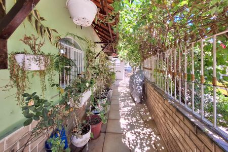 Casa à venda com 220m², 3 quartos e 3 vagas Casa à venda com 220m², 3 quartos e 3 vagasQuintal