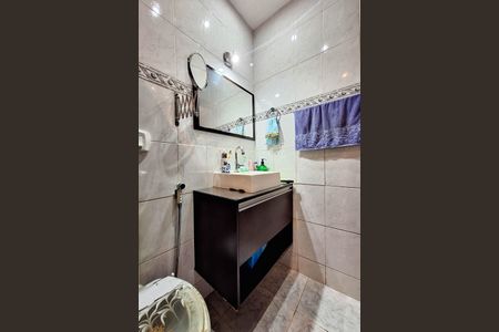 Casa à venda com 220m², 3 quartos e 3 vagas Casa à venda com 220m², 3 quartos e 3 vagasBanheiro da Suíte 1