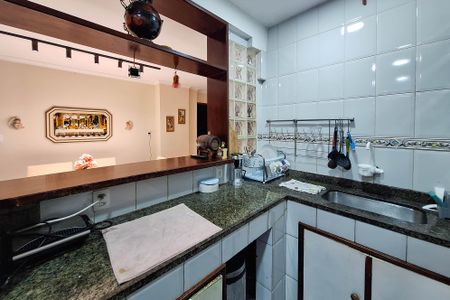 Casa à venda com 220m², 3 quartos e 3 vagas Casa à venda com 220m², 3 quartos e 3 vagasCozinha