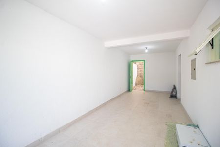Casa à venda com 120m², 4 quartos e 2 vagas Casa à venda com 120m², 4 quartos e 2 vagasGaragem