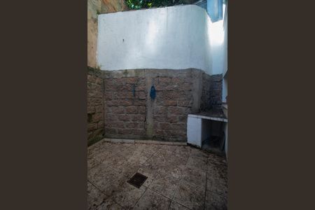 Casa à venda com 120m², 4 quartos e 2 vagas Casa à venda com 120m², 4 quartos e 2 vagasQuintal