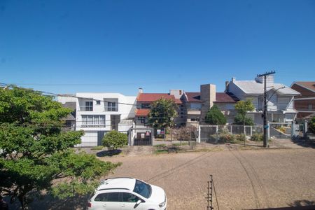 Casa à venda com 120m², 4 quartos e 2 vagas Casa à venda com 120m², 4 quartos e 2 vagasVista