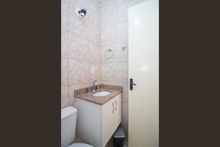 Casa à venda com 120m², 4 quartos e 2 vagas Casa à venda com 120m², 4 quartos e 2 vagasBanheiro 2